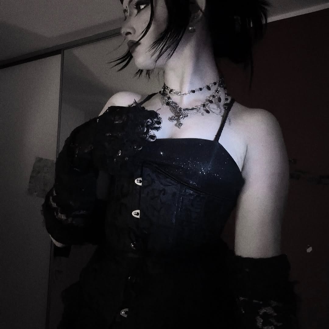 rine.seva goth look 5