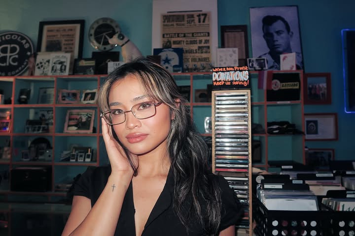 JONAVI performing live at Top Ten Records in Dallas